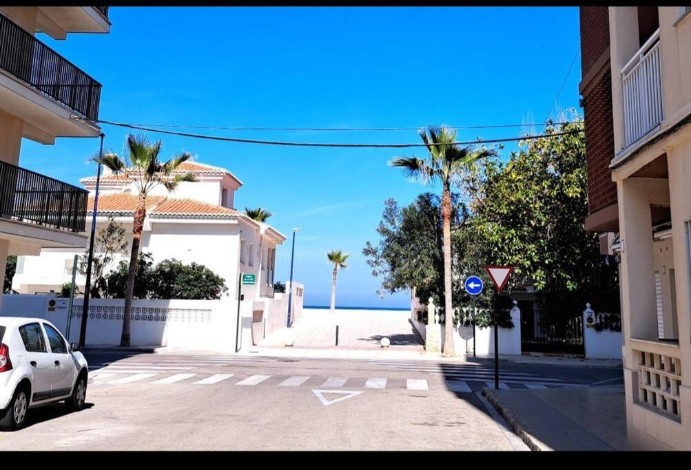 Ferienwohnung Amplio Piso Con Terraza A 50 M De Playa Miramar Exterior foto
